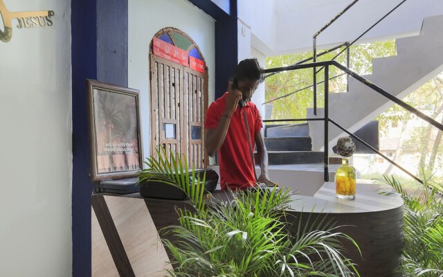 OYO 7476 Braganza Guest House