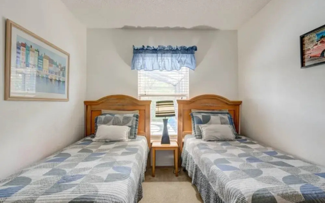Virginie's Clear Creek 5 Bedroom Home