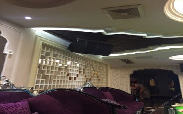 Sunlight Holiday Hotel