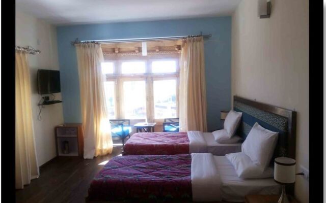 Hotel New Glacier View