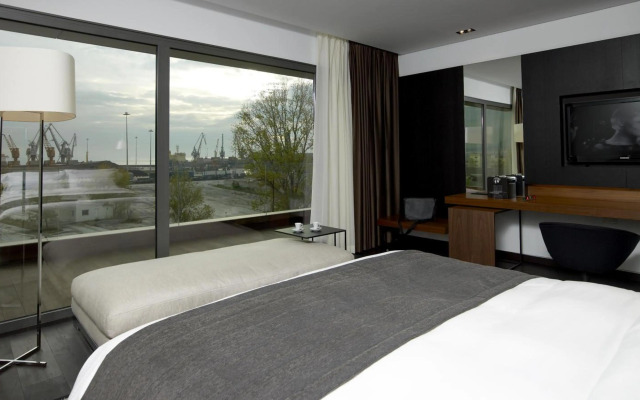 The Met Hotel, a member of Design Hotels