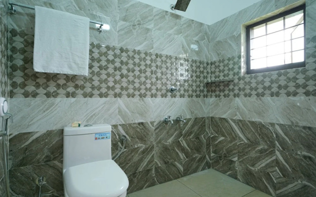 OYO 23388 Fathima Residency