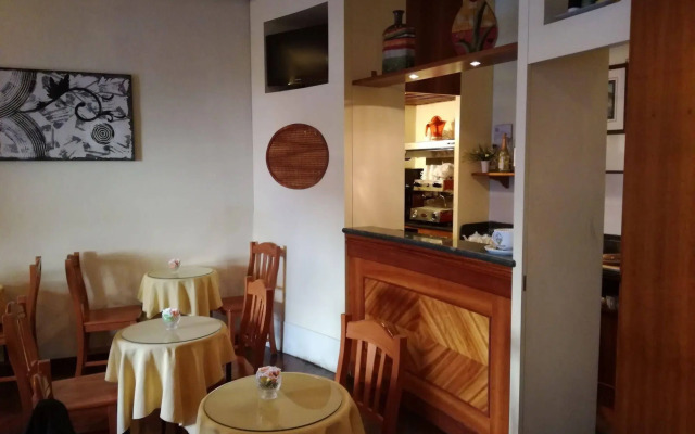Hotel Suite Ares