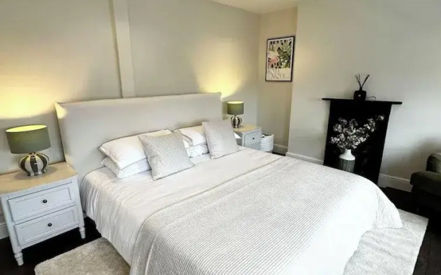 Luxury Leamington Spa House With 3 Bedrooms