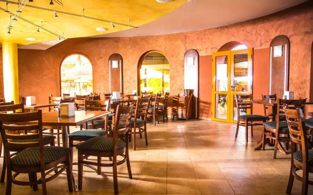 Complex Sunrise by HMG - All Inclusive