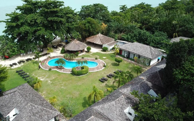Reef Resort