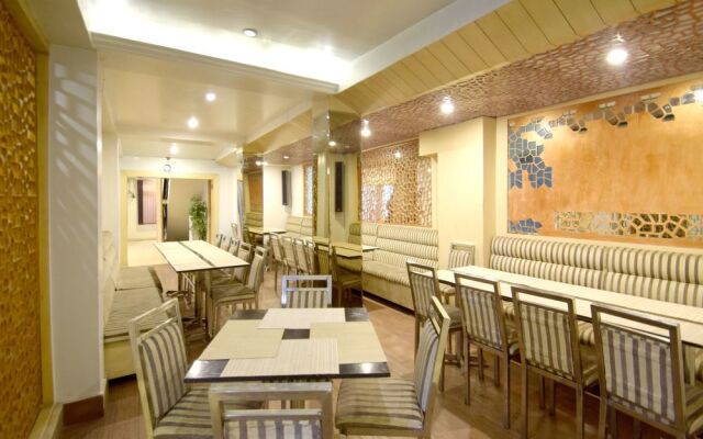 OYO 6138 Hotel Majestic Grand