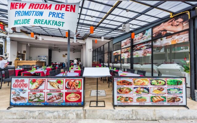 Rayaan 6 Guest House  Restaurant
