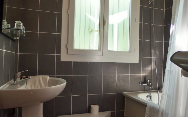 Au St Roch Hotel et Jardin