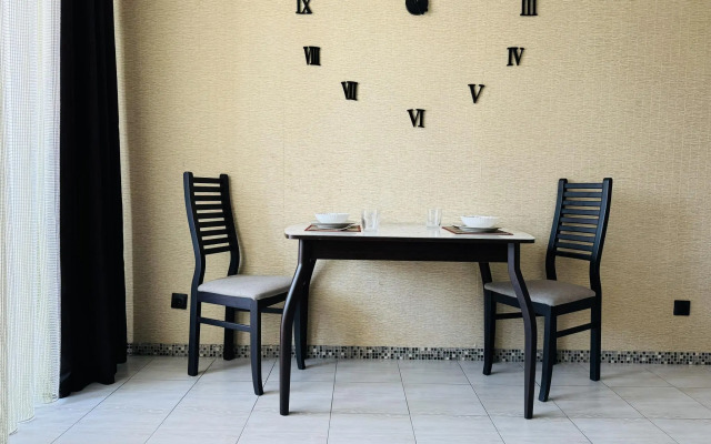 Апартаменты на улице Джамбула 27