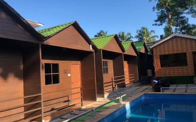 Wood House Beach Resort