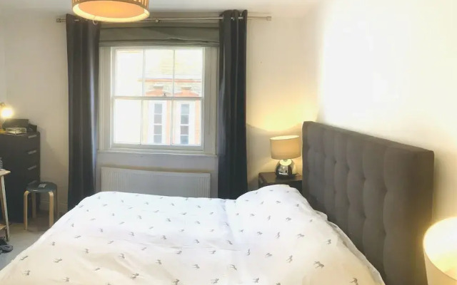 Beautiful 1 Bed Apartment Mayfair London, England
