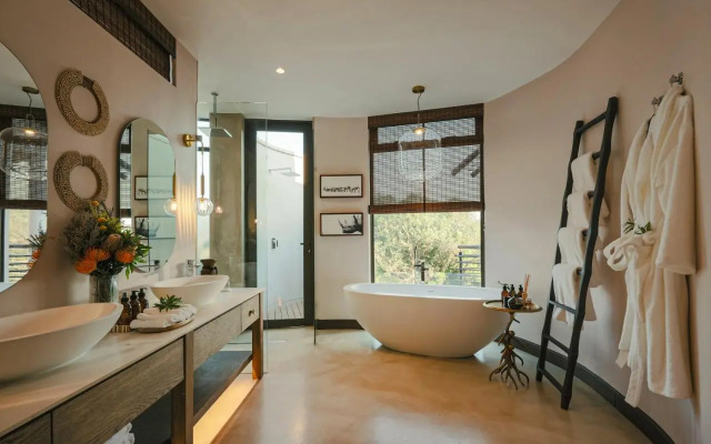 Jumeirah Thanda Safari