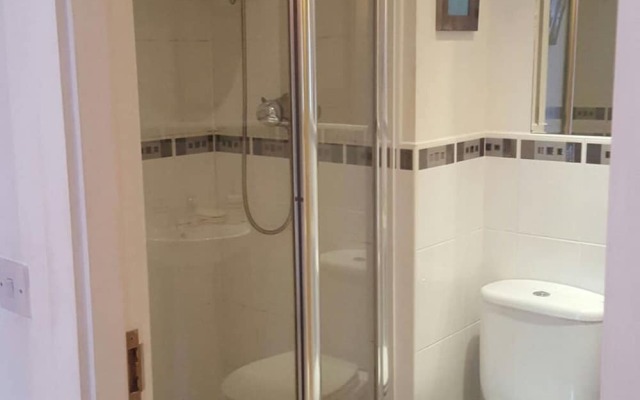 The Worsley Exclusive 2 Bed Apartment W