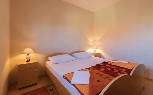 Beautiful Home in Zadar With Wifi and 2 Bedrooms