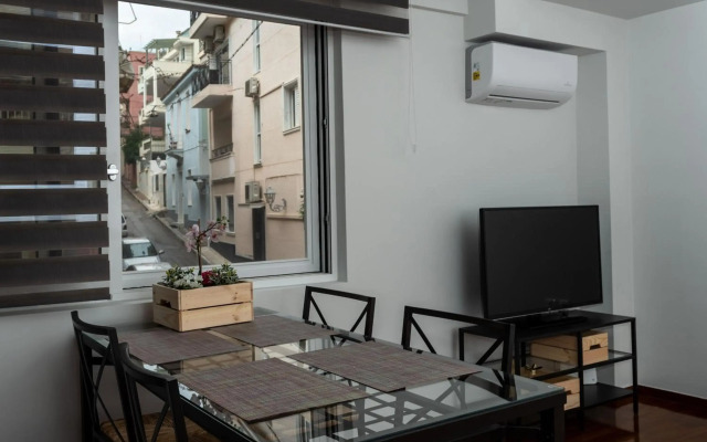 Acropolis Koukaki Newly Renovated 55sq.m Apartment