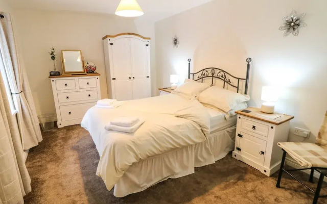 Shaws Hill Farmhouse