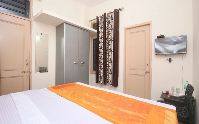 OYO 13007 Humble Residency
