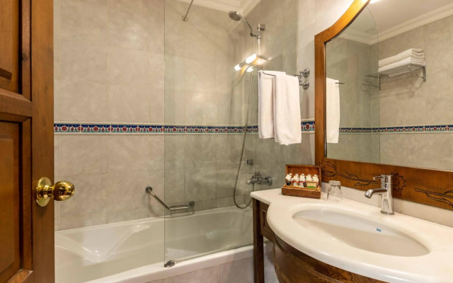 Sultanhan Hotel - Special Class