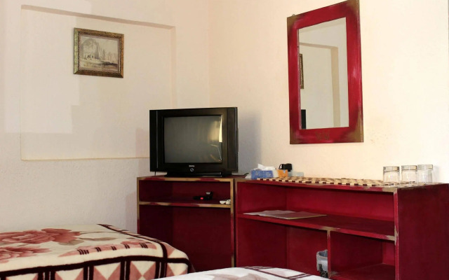 Rocky Mountain Hotel