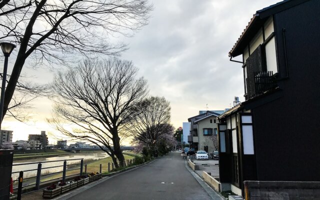 Saigawa House