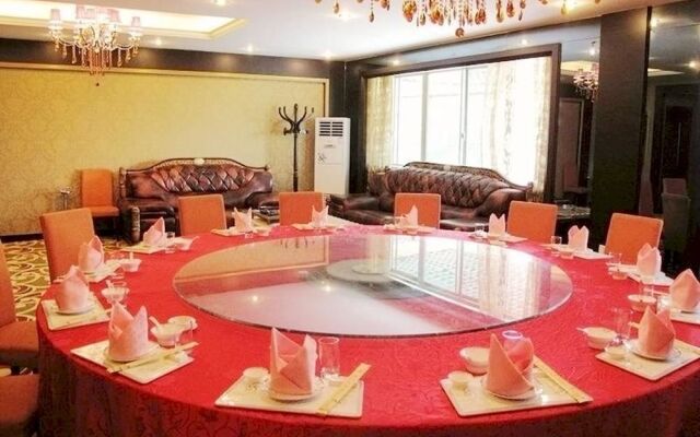 Artland Peninsula Hotel
