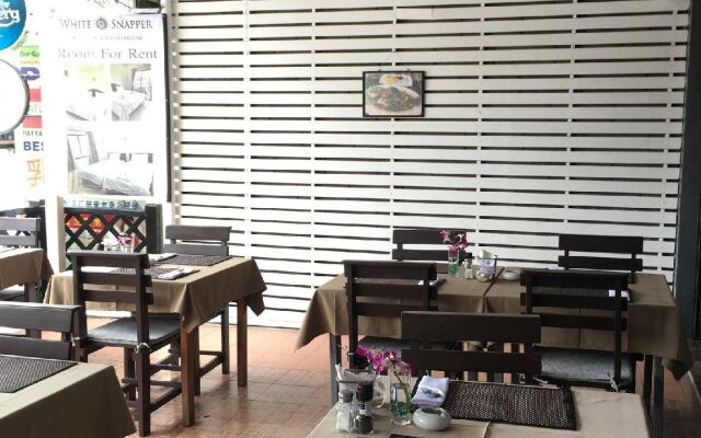 White Snapper Kitchen & Guesthouse