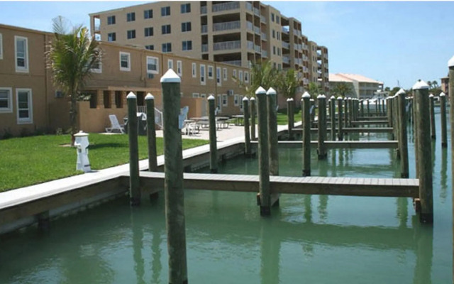 The Bayside Inn & Marina