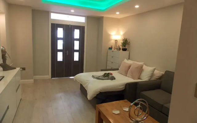 Eden Suite Sasco Apartments