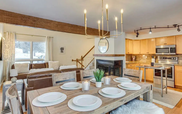 Golf Course & Mtn Views: Avon Townhome!