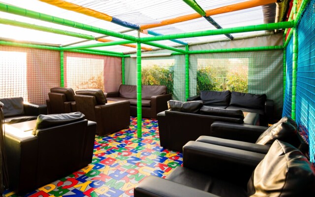 Fairwood Lakes Holiday Park
