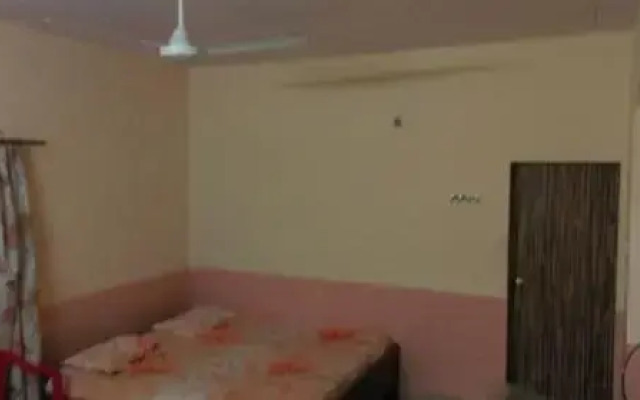 Hotel Happy Home