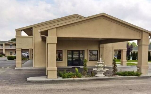 Quality Inn & Suites Big Rapids near University