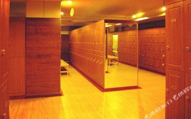 Yinpu Bathing Hotel (Yanbian University Wanghongqiang Branch)