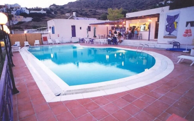 Purple Pig Stars Camping & Bungalows