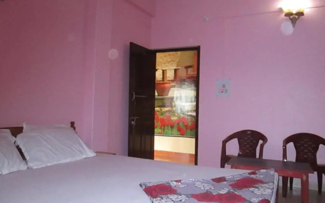 Adarsh Hotel
