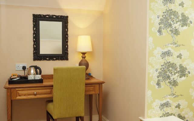 The Fieldhead Hotel by Greene King Inns