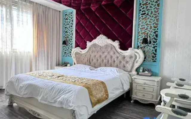 Yueshangchen Boutique Hotel