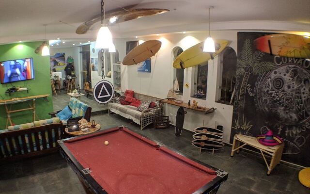 Curvão Surf House - Hostel