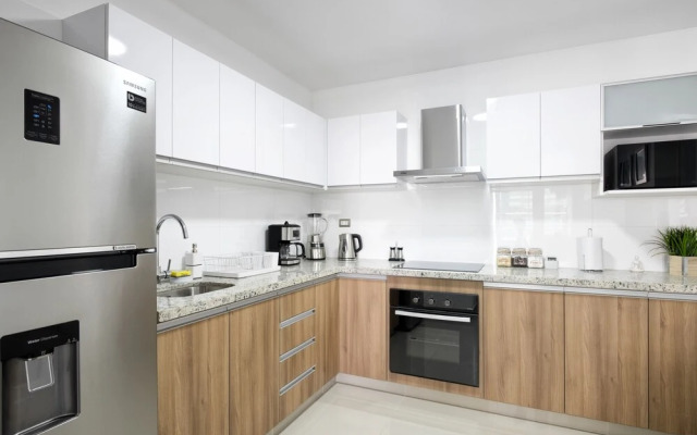 UR Place Rentals -2Bdrm Canvas Miraflore
