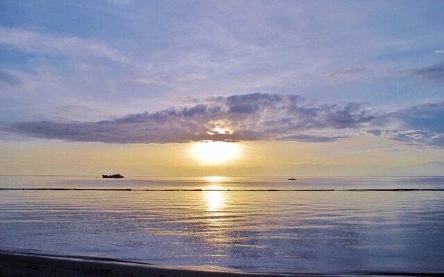 London Beach Resort and Hotel
