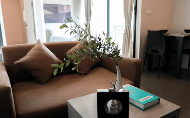 RoomQuest Sukhumvit 107