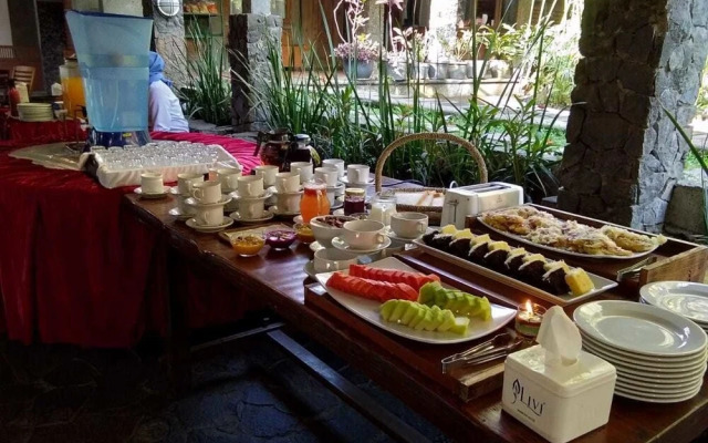Rumah Stroberi Organic Farm and Lodge
