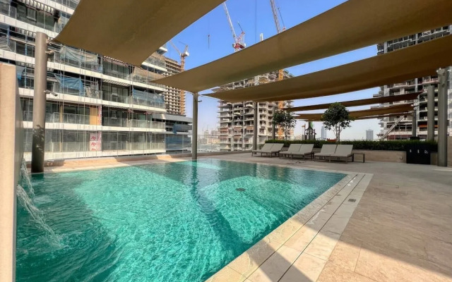 Sea view 2BR Beach Isle