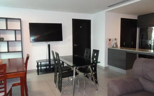 Quo Luxury Room 1 minute to Airport