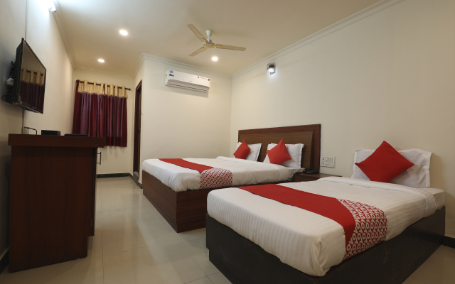 OYO 14726 Hotel Vaishnavi park