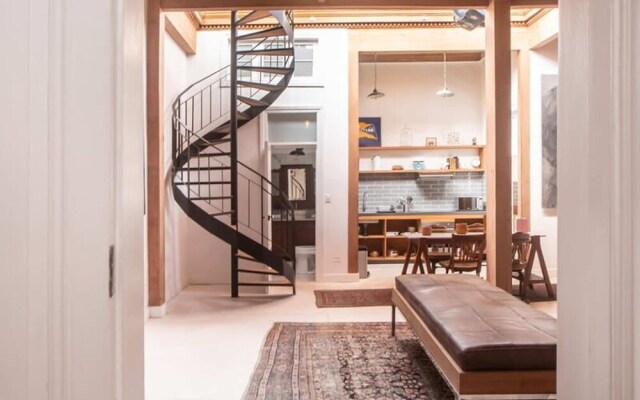 w Villa With Rooftop Terrace in Barranco
