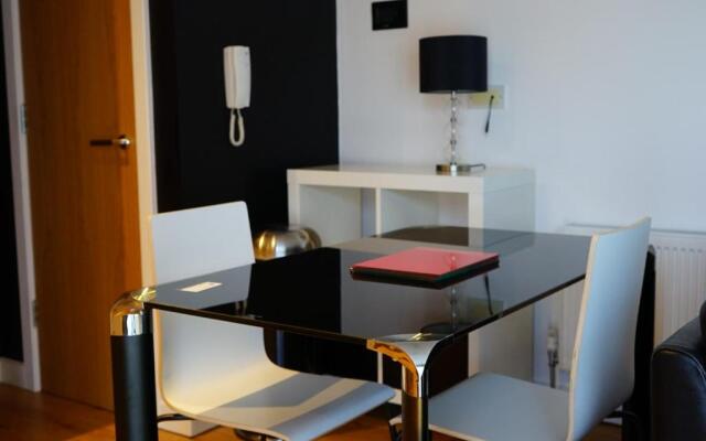 Hullidays - The Sawmill Suite