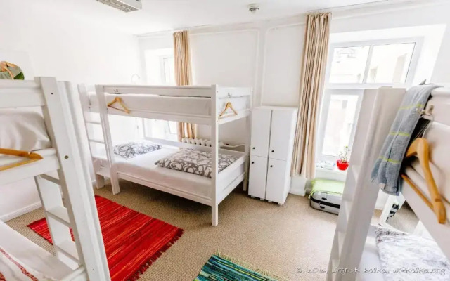 Tree House HOSTEL