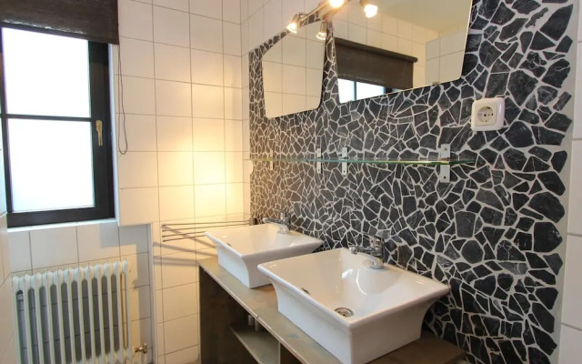 Spacious Chalet in Leogang near Ski Area